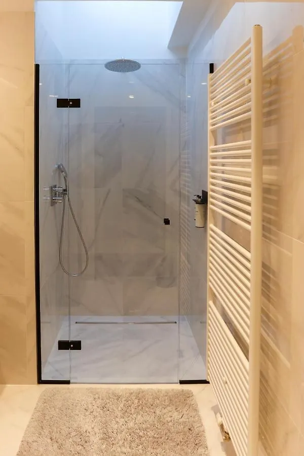 Huis19 Luxury Apartments 헨트
