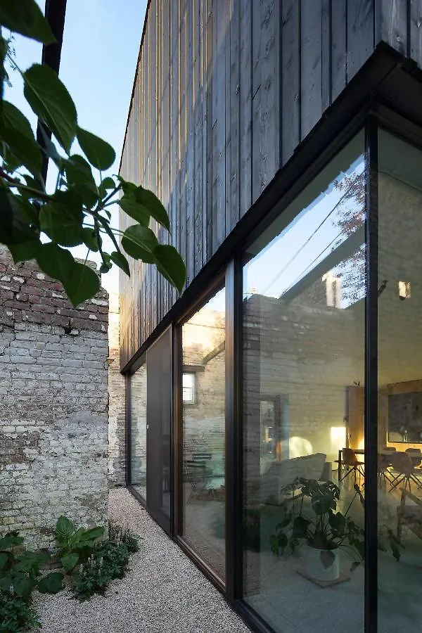 Huis19 Luxury Apartments 헨트